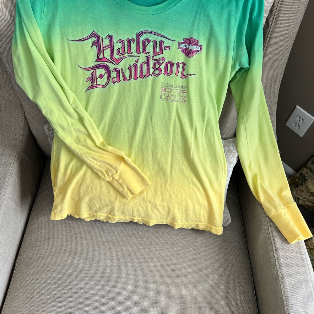 Harley Davidson long sleeve Gatlinburg, Tn graphic t-shirt. Size M